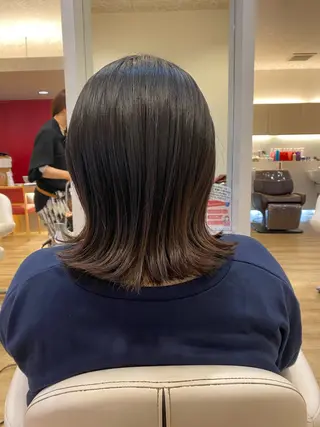ミディアム 上浦 風花のヘアスタイル