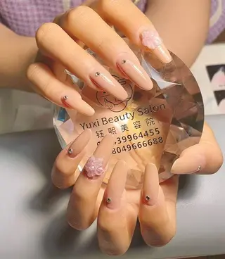 ネイル Yuxi Beauty salon 【ユーシィー ビューティ サロン】所属・ユーシーネイルサロン 池田公園店のネイルデザイン