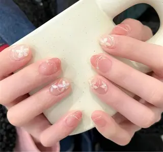 ネイル M🌷nail 長さだし専門店のネイルデザイン