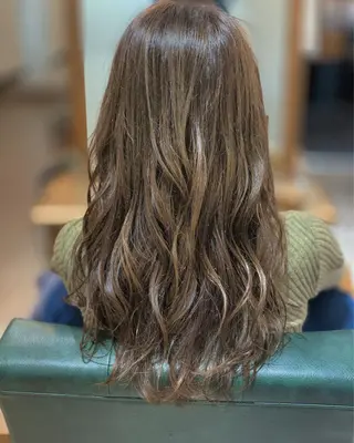 ロング カラー パーマ 碓井 美雪のヘアスタイル