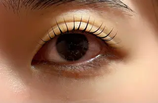 マツエク・マツパ Lian de FLOAT所属・西山 英美佳の眉毛・アイブロウイメージ