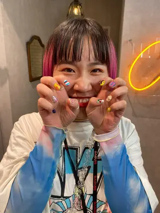 ショート カラー ネイル XENA表参道 MIKUのヘアスタイル