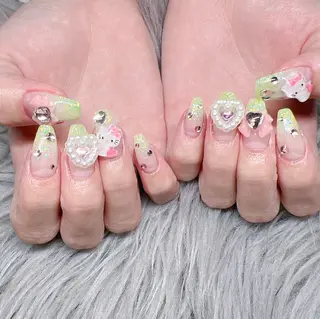 ネイル 個室ネイルサロンDolly  Girl〜ドーリーガール〜所属・DollyGirl KYOKOのネイルデザイン
