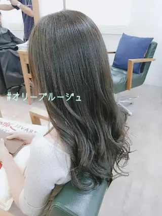 ロング すずき えりのヘアスタイル