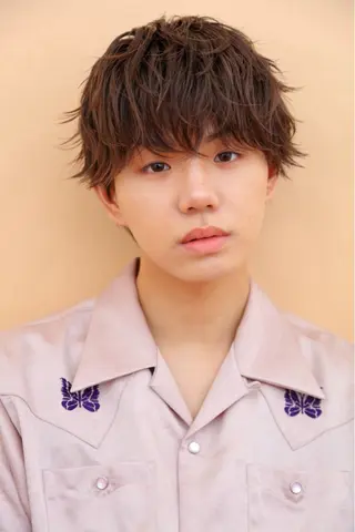 メンズ 毛流れフェザー スタイル🔹竹内凌のヘアスタイル