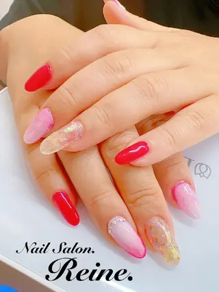 ネイル Nailsalon Reine所属・玉栄 伶奈のネイルデザイン