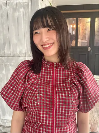 ミディアム 塩谷 雪花のヘアスタイル