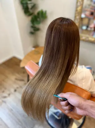 ロング ⚪️髪質改善 縮毛 店長 コウ⚪️のヘアスタイル