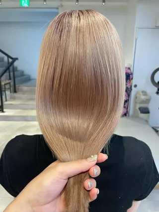 ミディアム 🎀ボブ+ハイトーン シュカ👶🏻のヘアスタイル