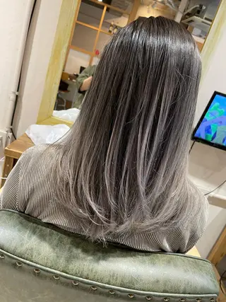 セミロング カラー パーマ ヘアアレンジ メンズ ネイル マツエク・マツパ アイブロウ バレイヤージュ🌱 渡邉悟🌱のヘアスタイル