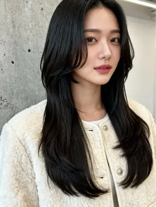 ロング 韓国レイヤーカット 🫧大阪梅田レイヤーのヘアスタイル