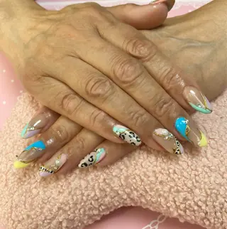 ネイル GＬA D所属・ＧＬAD グラットのネイルデザイン