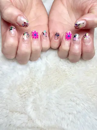 ネイル 岩山 直子のネイルデザイン