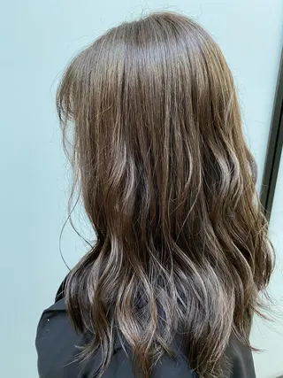 セミロング カラー グレージュ/透明感/ 韓国ヘア/RISAのヘアスタイル