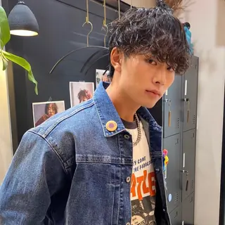 パーマ メンズ ブロンド／ブリーチ 【SITY.】のヘアスタイル