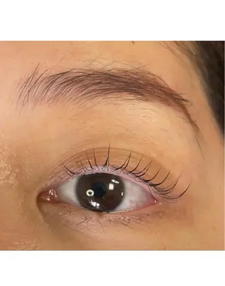 マツエク・マツパ Eyelash salon Blanc 西新井店所属・井浦 花菜のマツエク・マツパデザイン