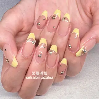 ネイル R inのネイルデザイン