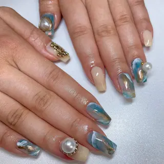 ネイル nail Eclat所属・志賀野 美喜のネイルデザイン