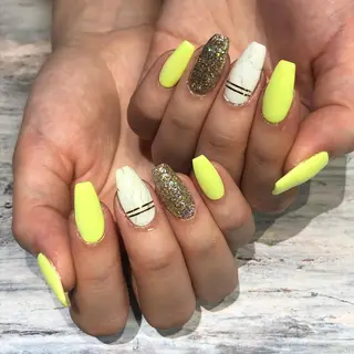 ネイル crestnail所属・小林 束紗のネイルデザイン