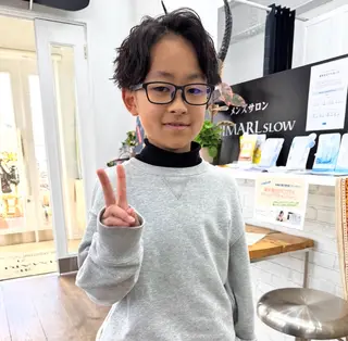 ショート パーマ “slow” 岡本海万。のヘアスタイル