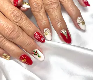 ミディアム LOVEnail tomoのネイルデザイン