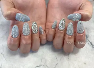 ネイル ネイルリボン 受付スタッフのネイルデザイン