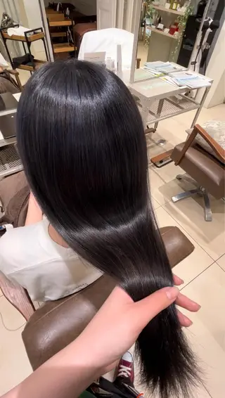 セミロング 艶カラー🌟髪質改善 髙畑爽のヘアスタイル