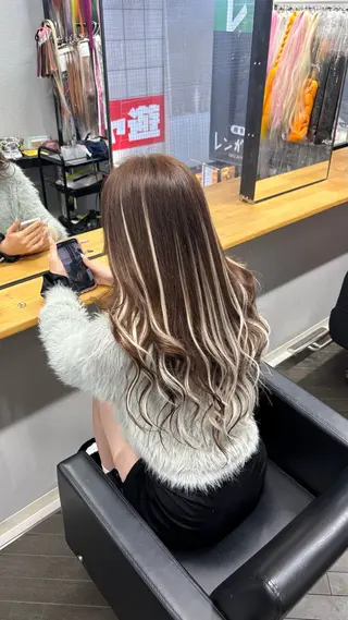 ロング カラー 朝斗/ブリーチなし ・Wカラー・エクステのヘアスタイル