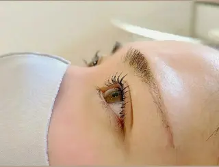 マツエク・マツパ 関口 友菜のヘアスタイル