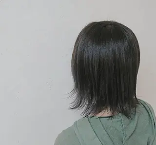 ショート カラー 透明感ハイライト◎ 伊藤夏海のヘアスタイル