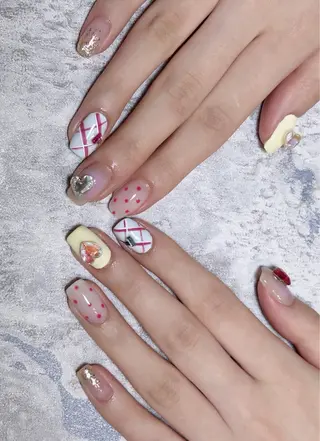 ネイル Su. Naillandのネイルデザイン