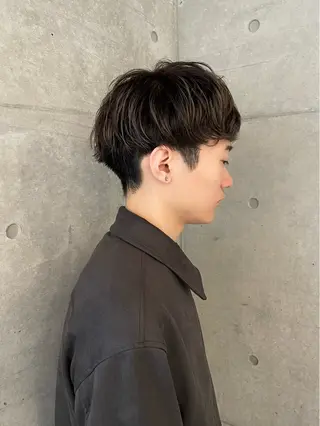 カラー パーマ メンズ レイヤーカットとハイ トーン/HIROKIのヘアスタイル