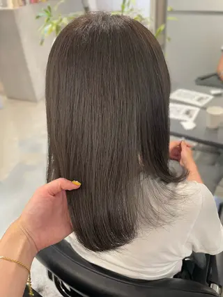 ミディアム SAKI 新宿のヘアスタイル