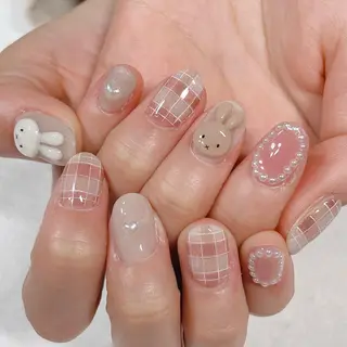 ネイル 東 千夏のネイルデザイン