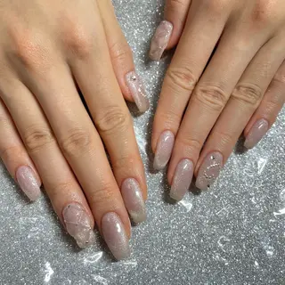 ネイル VIERU 🌈🎀💖のネイルデザイン