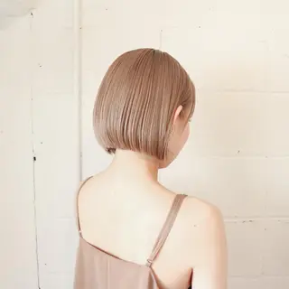 ミディアム カラー 岡本康平/ボブ /ブリーチ/レイヤーのヘアスタイル