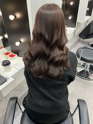 セミロング しゅういち/赤み消し カラー特化のヘアスタイル