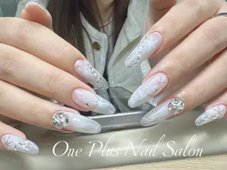 ネイル One plus StudioNailのネイルデザイン