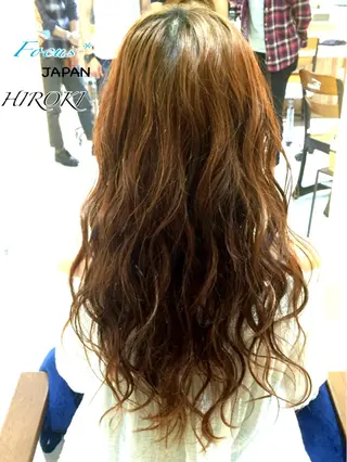 ミディアム セミロング ロング カラー パーマ 小顔カット✨ 透明感カラー/村上のヘアスタイル