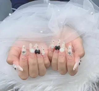 ネイル T. Leeのネイルデザイン