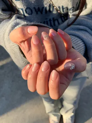 ネイル ＼近畿大学／近く🦢 Swanのネイルデザイン