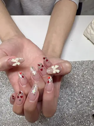 ネイル Guarendo錦糸町店所属・ガレンドウ 白澤 愛子のネイルデザイン