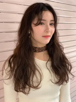 ロング カラー La  SHE's 天王寺店所属・マルヤマ リナのマツエク・マツパデザイン