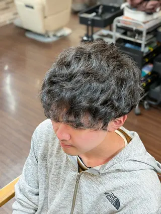 ショート メンズ VIS-a-Vis 本蓮沼店所属・タカマツ アユムのヘアスタイル