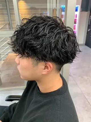 ミディアム カラー パーマ メンズ メンズパーマ特化 🔥韓国ヘア職人🔥のヘアスタイル