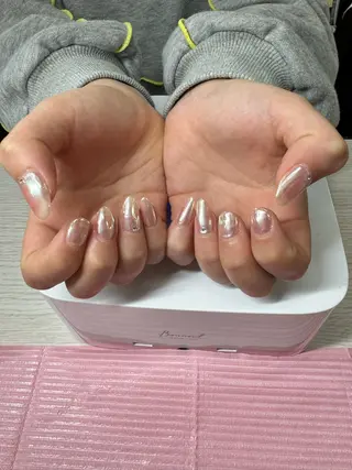 ネイル VENUSBELT 杏のネイルデザイン