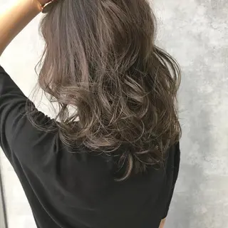 セミロング カラー レイヤーカット BLend 渋谷のヘアスタイル