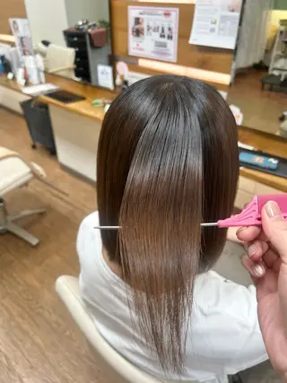 ミディアム 神谷 千明のヘアスタイル