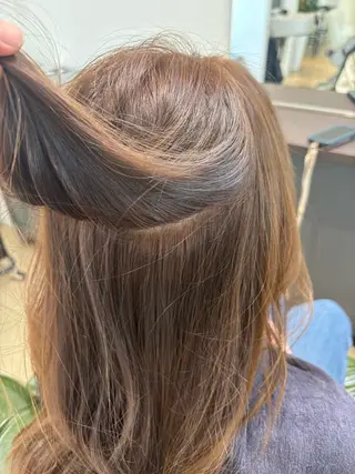 ミディアム tidehair所属・tidehair こうき Wカラーのヘアスタイル