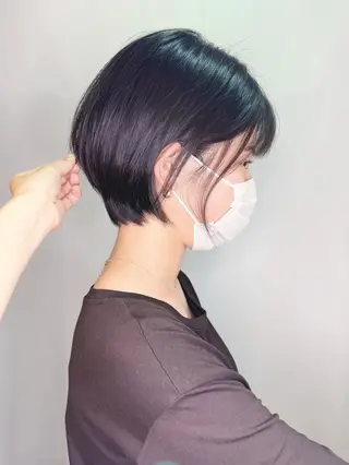 ショート カラー パーマ ヘアアレンジ morio from london所属・松岡彩華 ボブ /グレージュのヘアスタイル